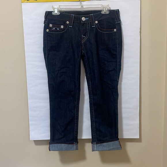 TRUE RELIGION WLHJ58FE2 Americana Chain Dark Rinse Capri Jeans $209 EUC 28 - Picture 2 of 13